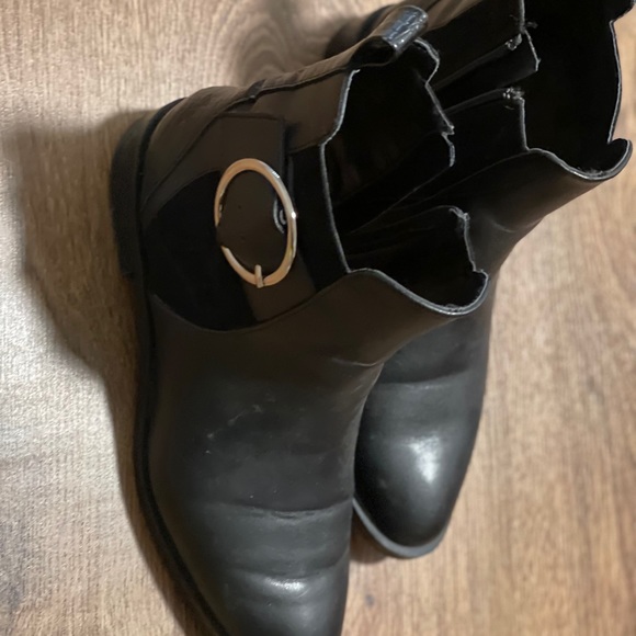 Zara Trafaluc Shoes - Picture 5 of 5